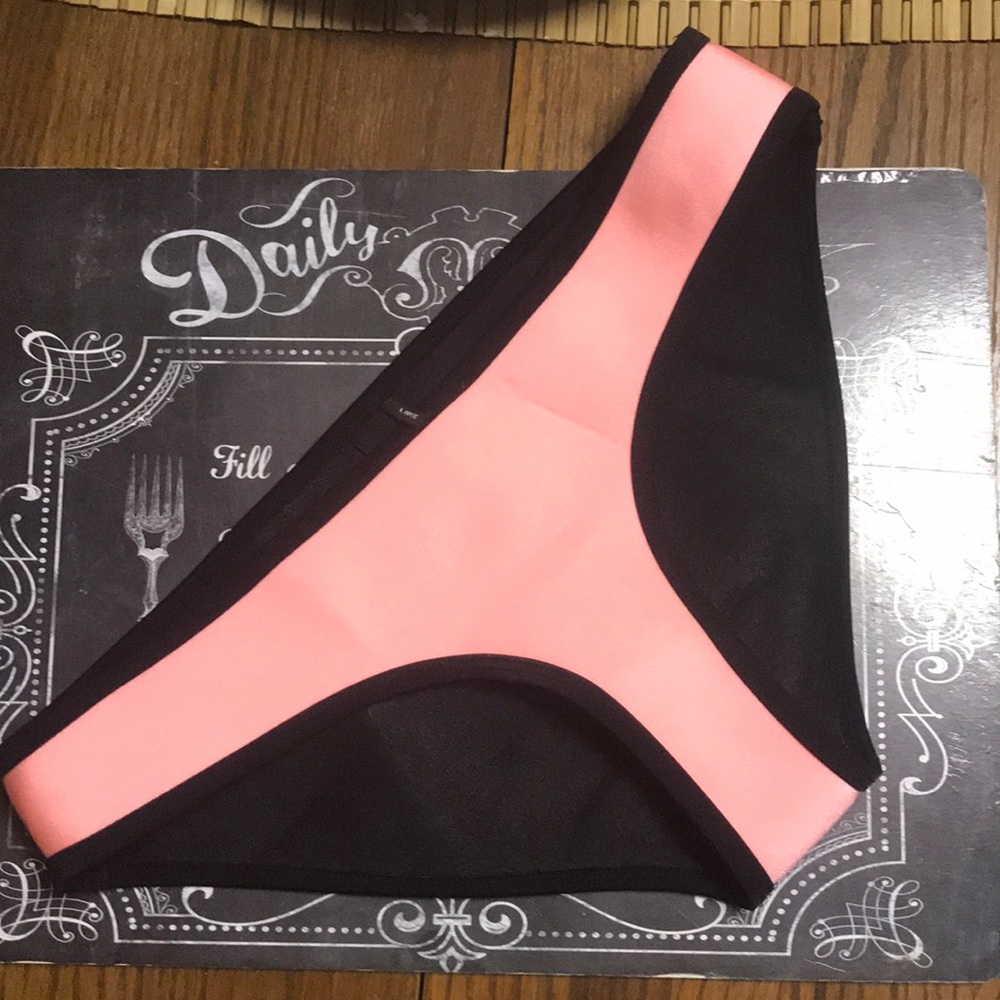 Triangl baiting suit bottom